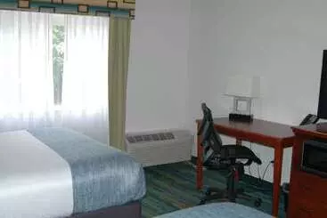 هتل Wingate By Wyndham Valdosta/moody Afb