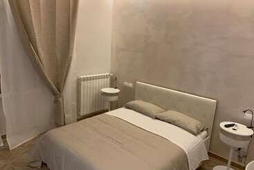 Bed and Breakfast Domus Monasteire