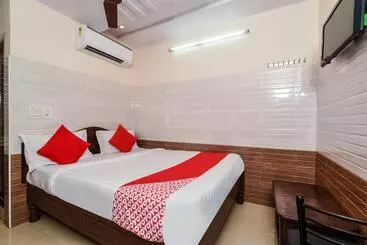 Super Hotel O Varsha Grand Residence