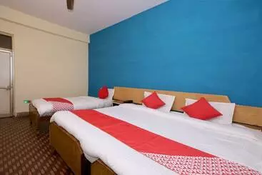 ホテル Oyo 30600  Sagar