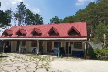 Hotel Rusty Nail Inn And Cafe