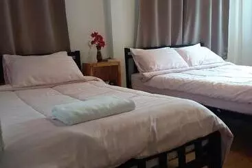 Happy Hostel