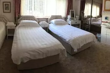 Pensão Blythewood Guest House