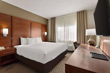 هتل Comfort Suites University