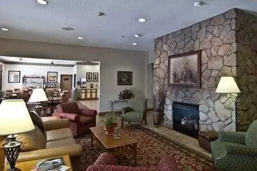 호텔 Coshocton Village Inn & Suites