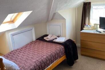 مبيت وإفطار Waverley Park Lodge