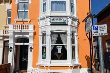 Bed and Breakfast Waverley Park Lodge