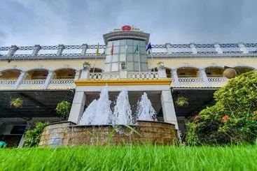 Szálloda Express Inn