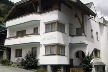 Pensione Lärchenheim Apartments