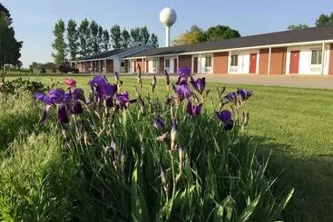 Motel Crest Country Inn