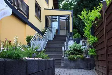 Majatalo Zur Brücke