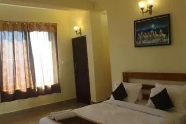 Majatalo Kollanoor Guest House