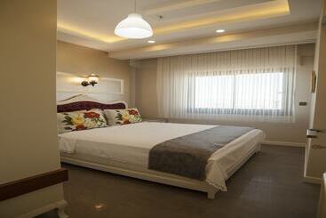 هتل Lion Park Suites & Residence
