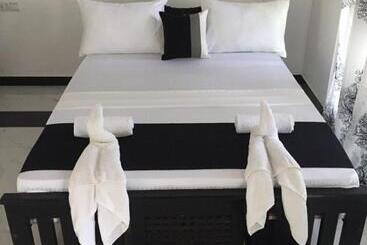 Pensionat Yala Safari River View