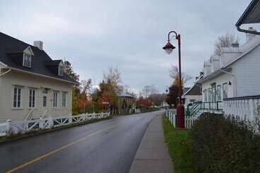 Hostal L'auberge De Quai
