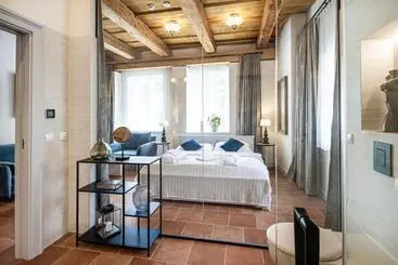 ホテル Apartmány šupina