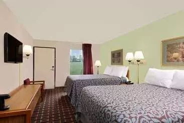 Отель Days Inn By Wyndham Cleveland Tn