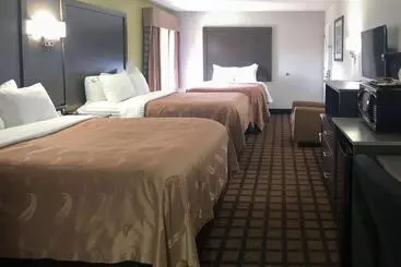 Hotelli Quality Inn Raeford