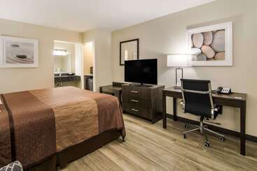فندق Quality Inn & Suites Dallas Cityplace