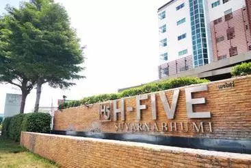 ホテル Hfive Suvarnabhumi