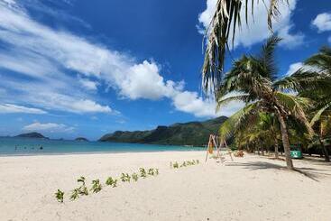 هتل Tan Son Nhat Con Dao Resort