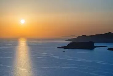 Majatalo Golden Sunrise Suites