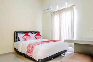 Hostel Cakalang Residence Syariah By Oyo Rooms