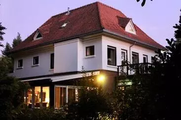 ベッドアンドブレックファースト Guesthouse Villa De Eikhof