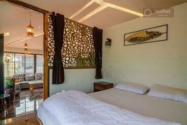 Hotell Malhar Villa