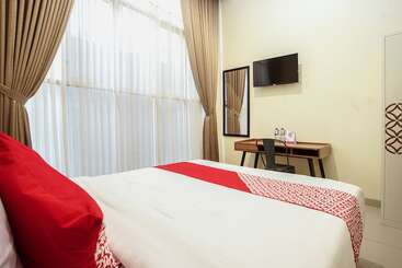 Auberge Hôtelière Eirini Family Homestay By Oyo Rooms