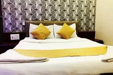 Hotel Safar Residency