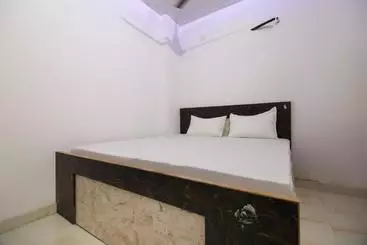Hotel Spot On 48633  Lucky