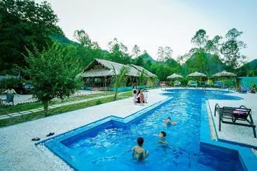 Auberge Woodstock Jungle Camp