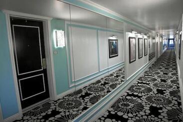 El Cortez Hotel And Casino   21 And Over