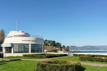 Hotelli Caza Fishermans Wharf