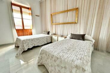 茅舍 La Casa De Carmen