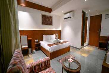 ホテル The Ramvilas   A Rooftop Pichola Lake View