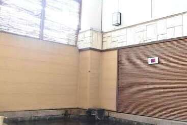 Kumamoto Capsule Hotel   Hostel, Caters To Men