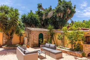 پانسیون Moraitis Mansion