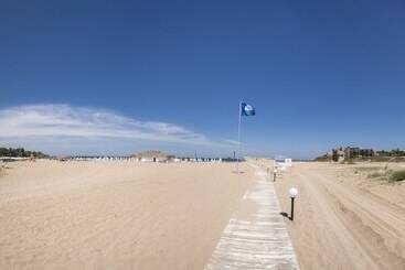 فندق Oasis Del Sol