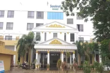 Hotel Sanskruti Heritage Resort