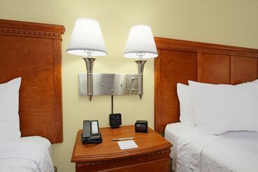 בית מלון כפרי Hampton Inn Ashtabula