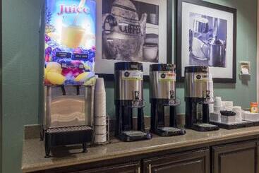 בית מלון כפרי Red Roof Inn Tupelo