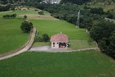 کلبه La Torre