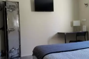 Aamiaismajoitus (B&B) L Oustaou