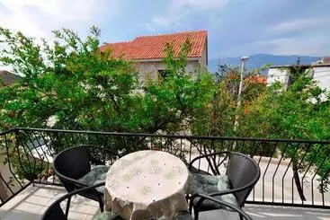 Turistlejligheder Apartment Grozdana 4+1