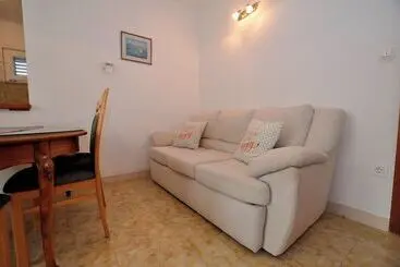 Ferienwohnungen Apartment Grozdana 4+1