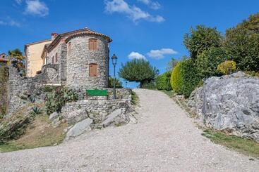 Apartament Rooms Nela