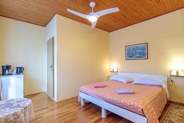 アパートメント Rooms Nela