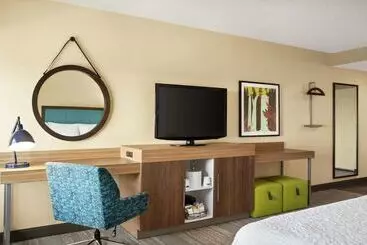 호텔 Hampton Inn Portland Airport